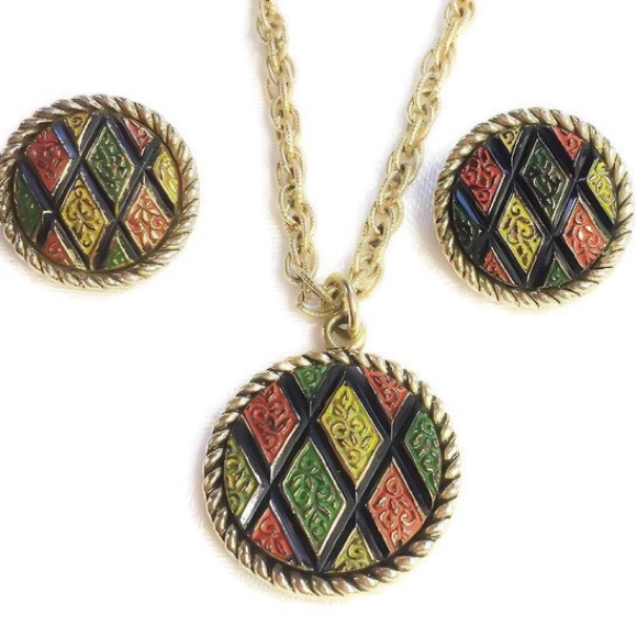 Sarah Coventry Jewelry - 🖤FIRM🖤Mosaic Necklace & Clip On Earrings Set